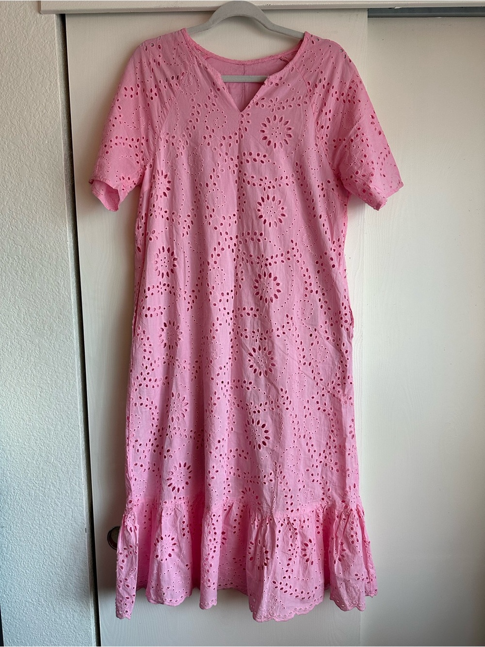 Women’s Pink Eyelet Midi Dress - Classic V-Neck